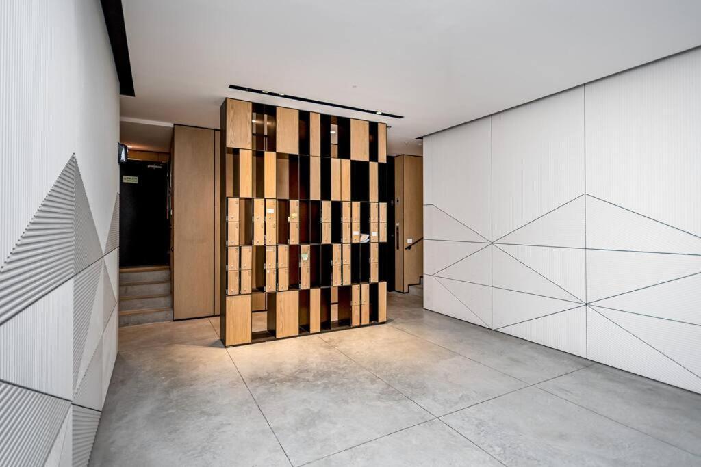 Modern And Design 1 Bd Apt Close To The Beach Tel Aviv Exterior photo